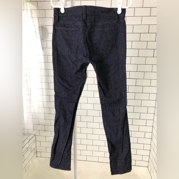 Ann Taylor Women’s Size 4 Dark Denim Leopard Modern Jeans - Picture 6 of 6